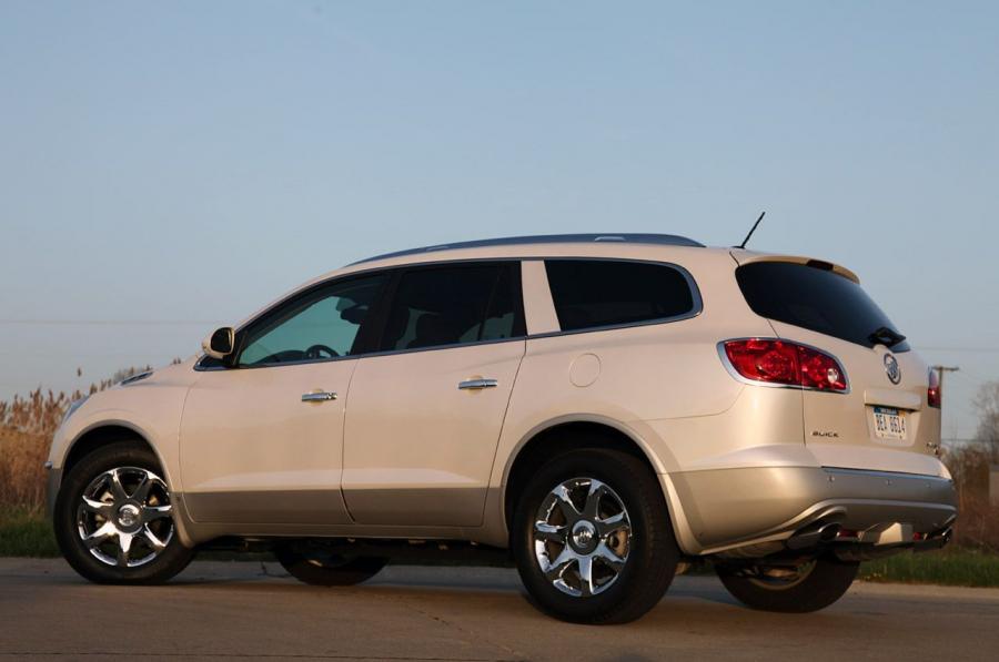  Buick Enclave CXL AWD 2010 года  (фото 2 из 51)